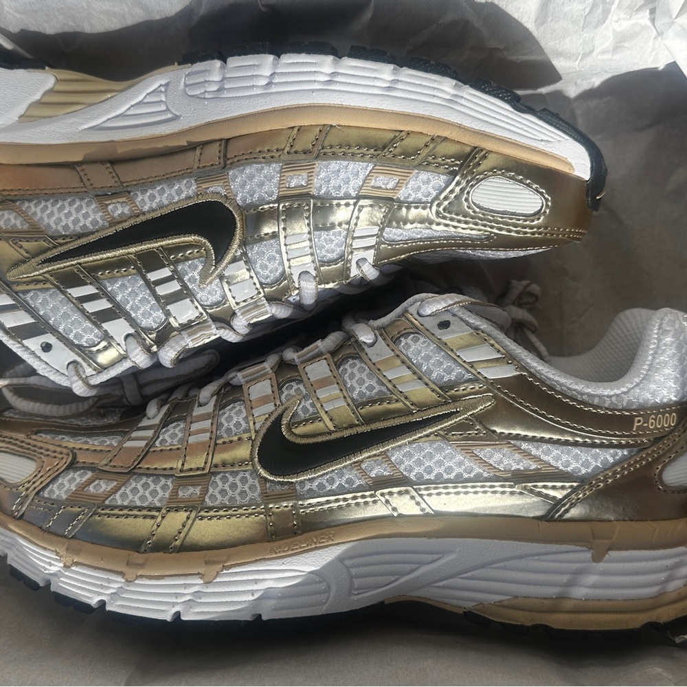 Nike P-6000 GLD Women's Sneakers in Black and White - Picture 2 of 7